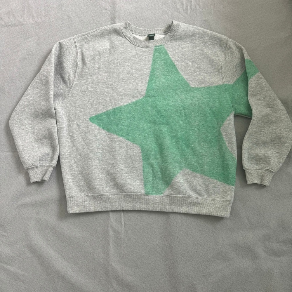 Wild Fable Gray and Green Crew Neck Sweater Size M
